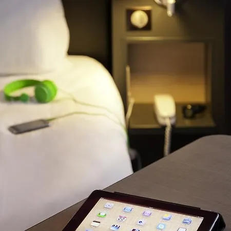 Hotel ibis Styles Roanne Centre Gare Chambre photo